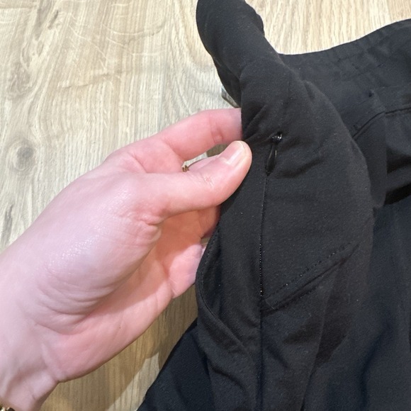 Varley Parkhurst Fluid Stretch Jersey Black Joggers with Pockets Size Small EUC - Picture 8 of 8